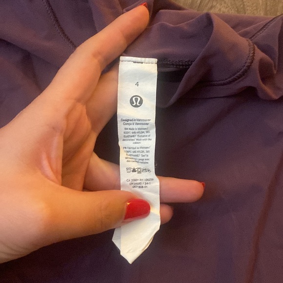 Like new Lululemon keyhole mesh long sleeve shirt size 4 in color grape thistle - Picture 3 of 8